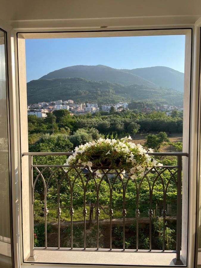 Apartamento Petivat Gardens Exterior foto