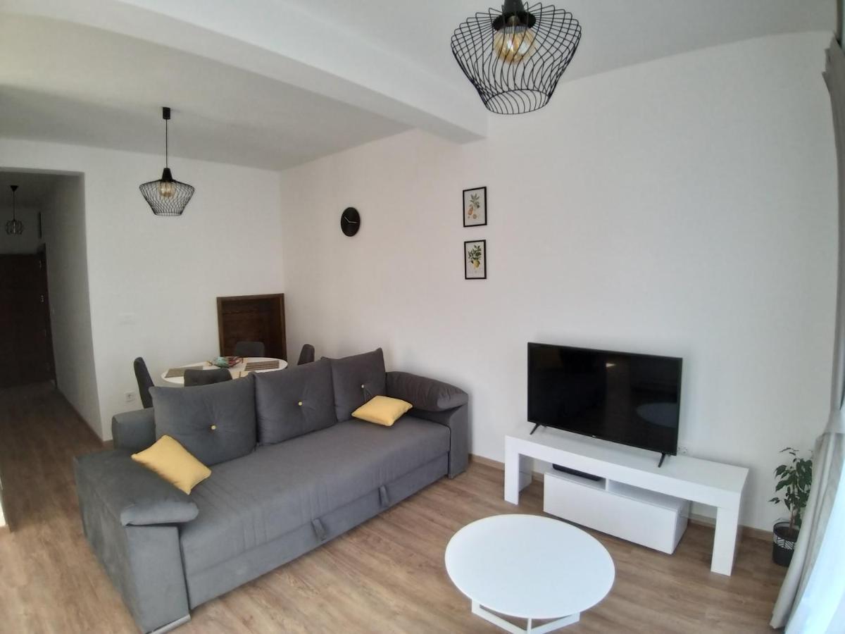Apartamento Petivat Gardens Exterior foto